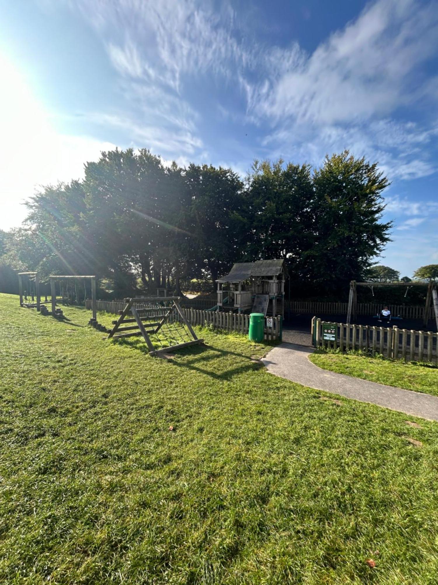 22 Stowford Gardens Combe Martin Apartment Екстериор снимка